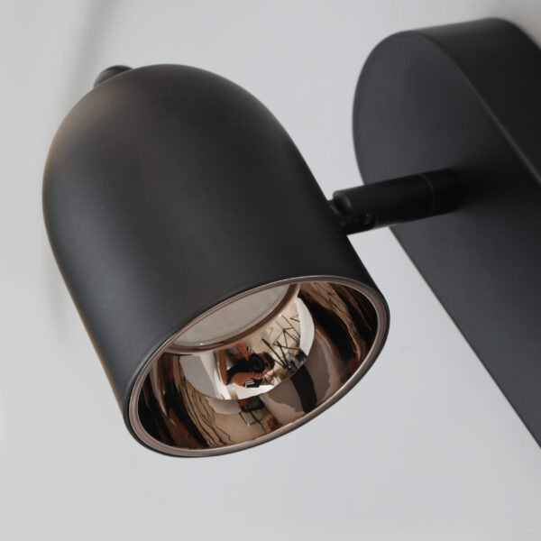 Focus of Illumination - Image 3